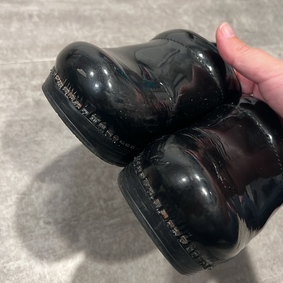 Dansko Patent Leather Black Clogs Size 39 - Picture 5 of 10
